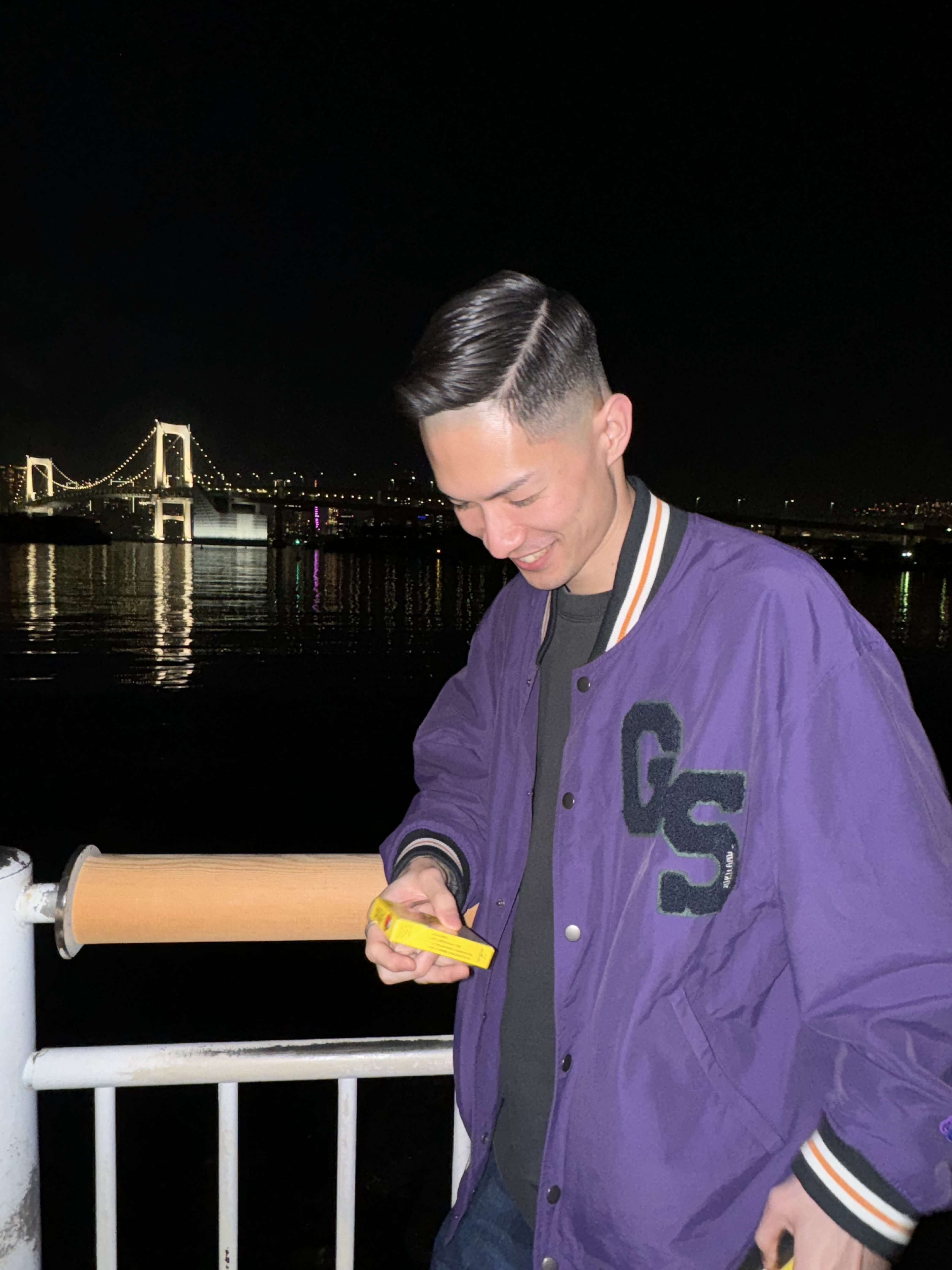 傳 知輝